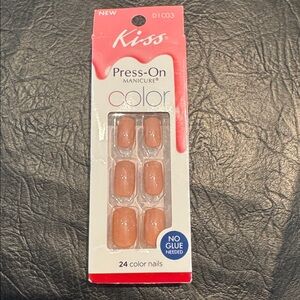Kiss Neutral Press-On Nails, NEW